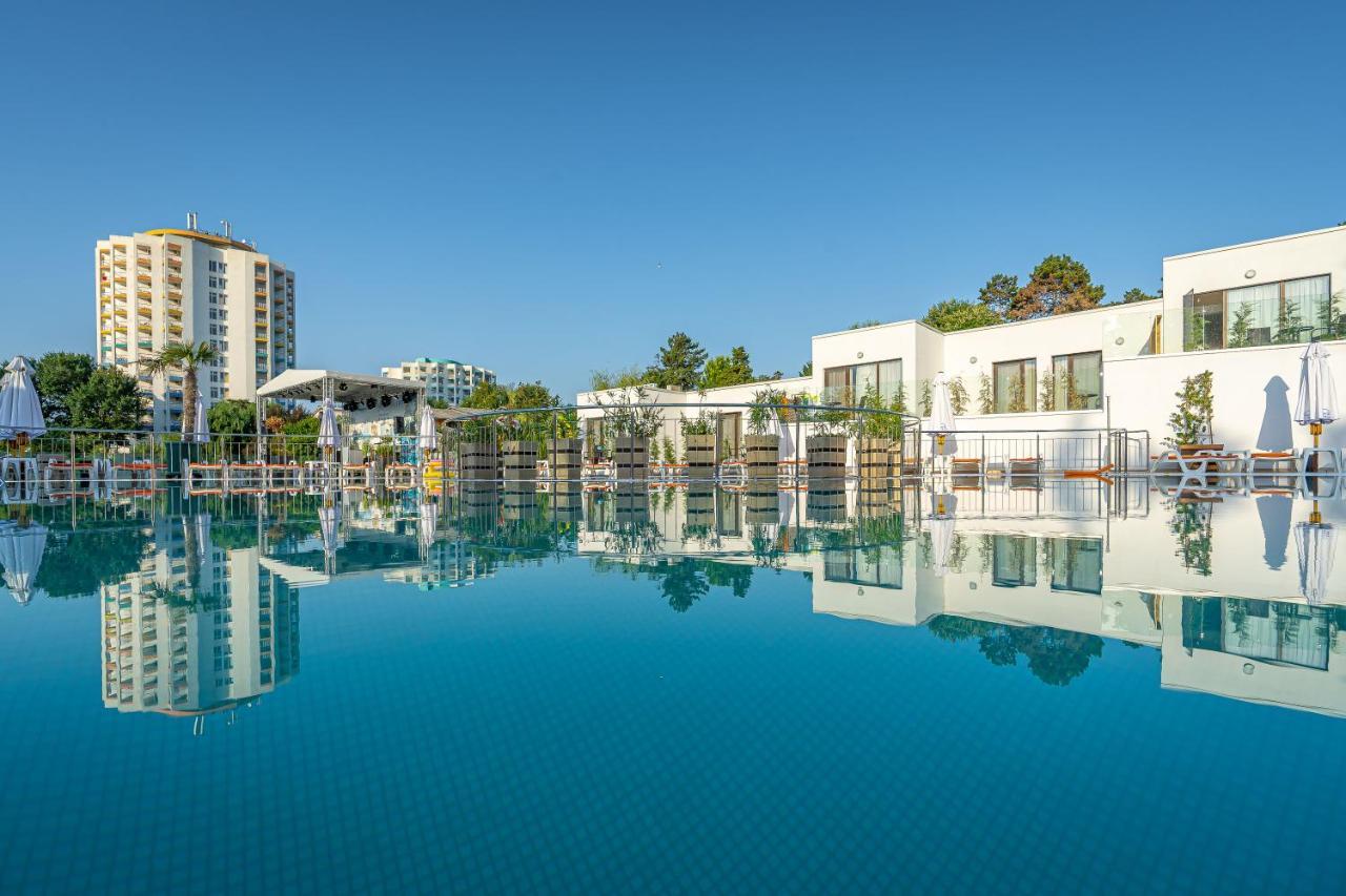 Mera Resort Venus Exteriör bild