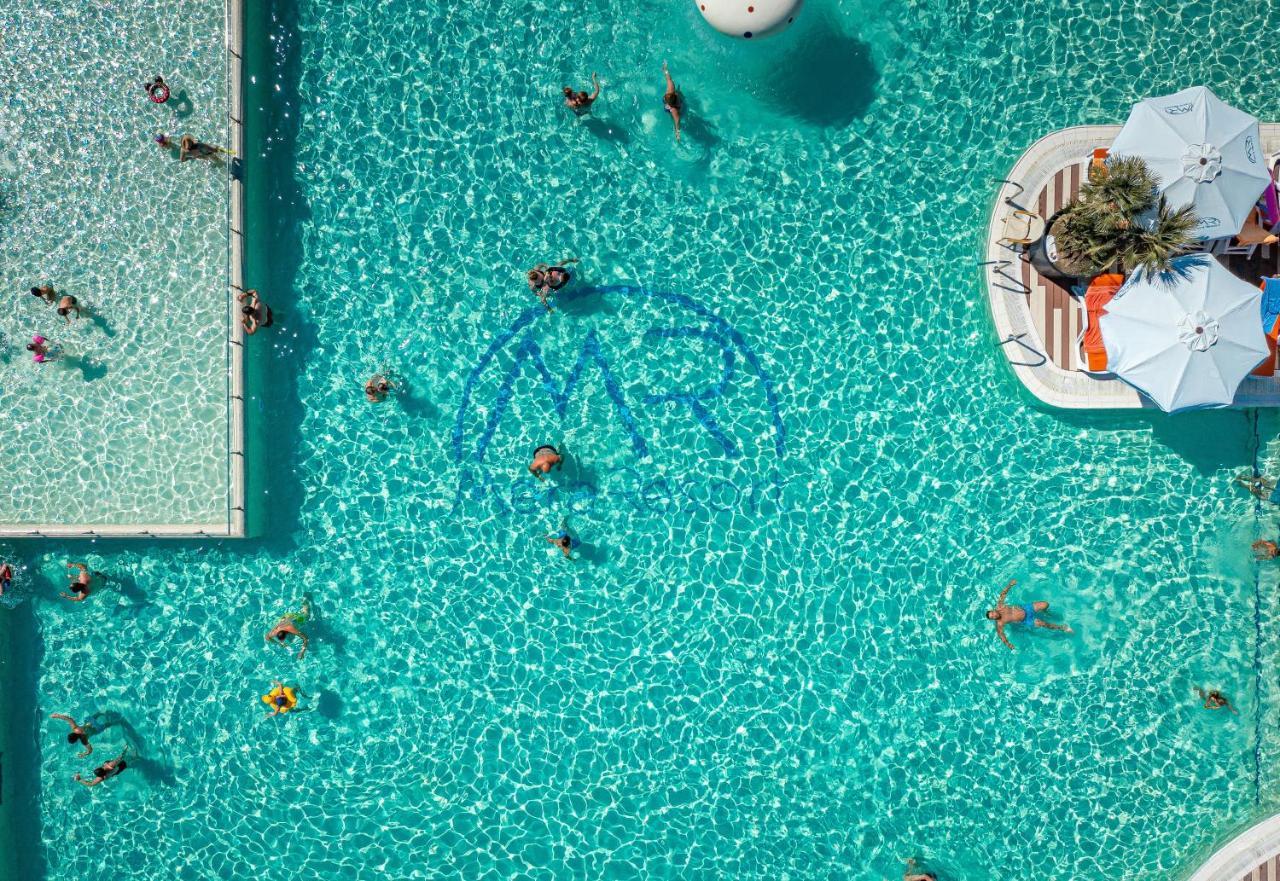Mera Resort Venus Exteriör bild